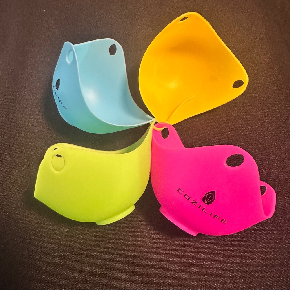 Egg Poacher – COZILIFE Silicone Egg Poaching Cups, BPA Free, Set of 4